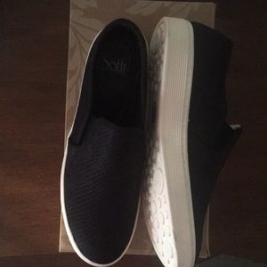 NEW Size 10 Black Snake Sneakers